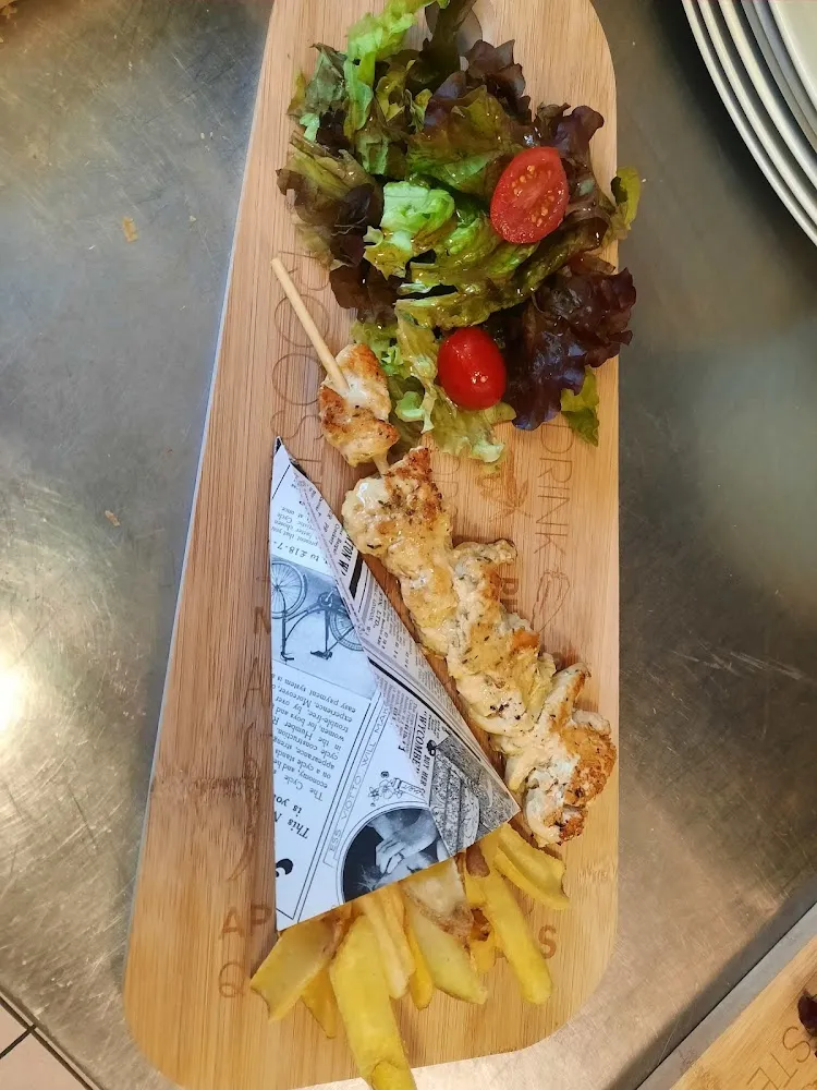 Brochette de Poulet Mariné Au Thym Et Citron